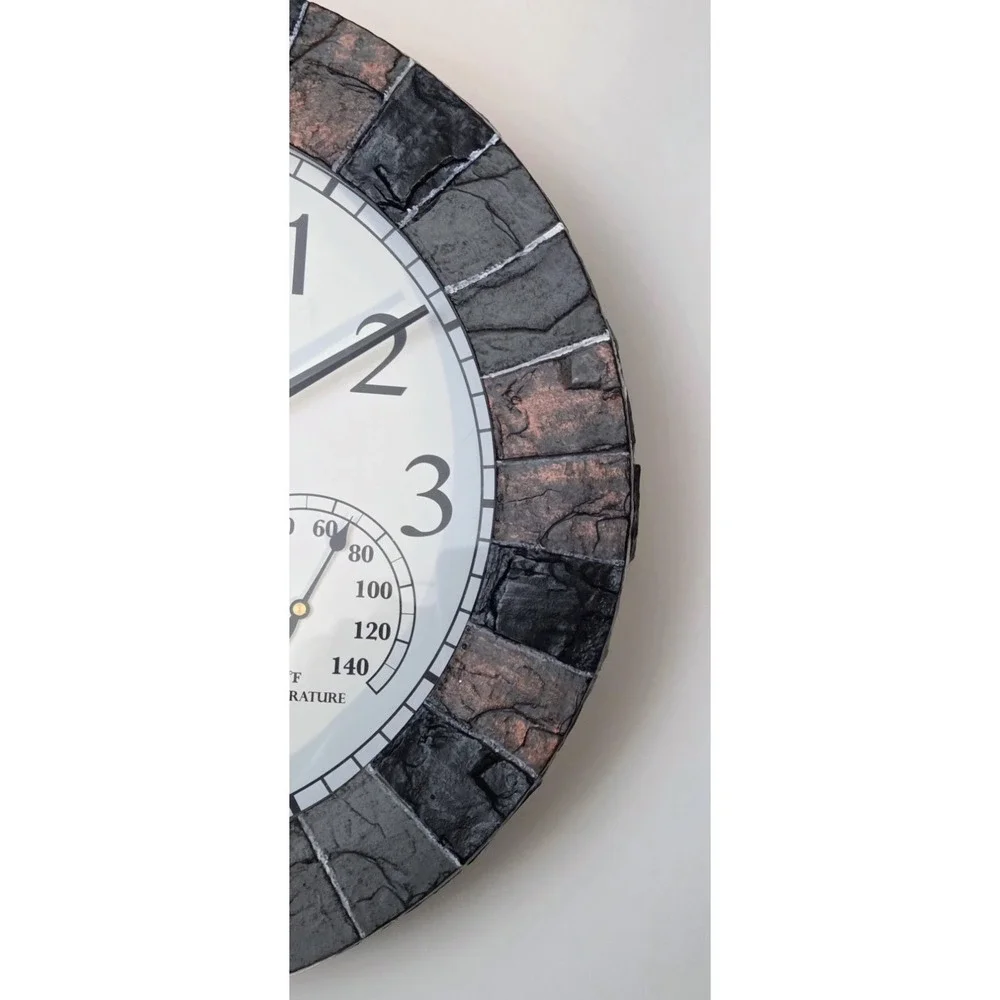 AcuRite Analog Wireless Indoor Outdoor Faux Slate Thermometer Clock Hygrometer‎